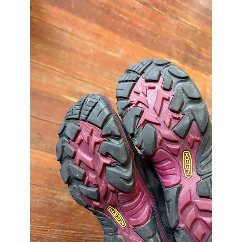 Keen Liberty Ridge Womens 8.5 Black Red Leather Waterproof USA Made Hiking Boots